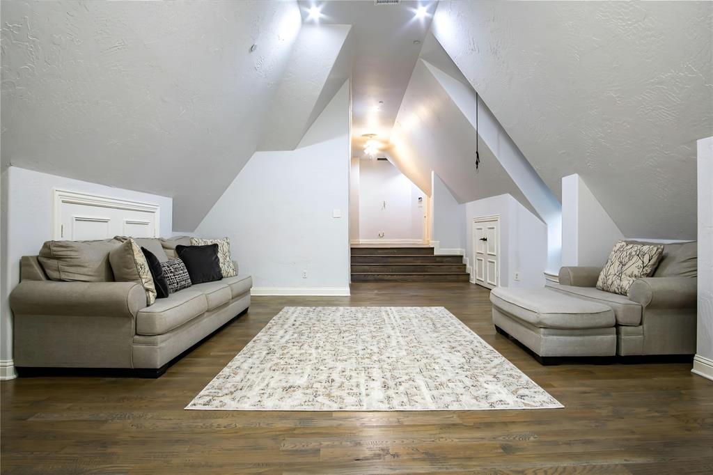 Meadow Hill Estates Ph Six - Residential