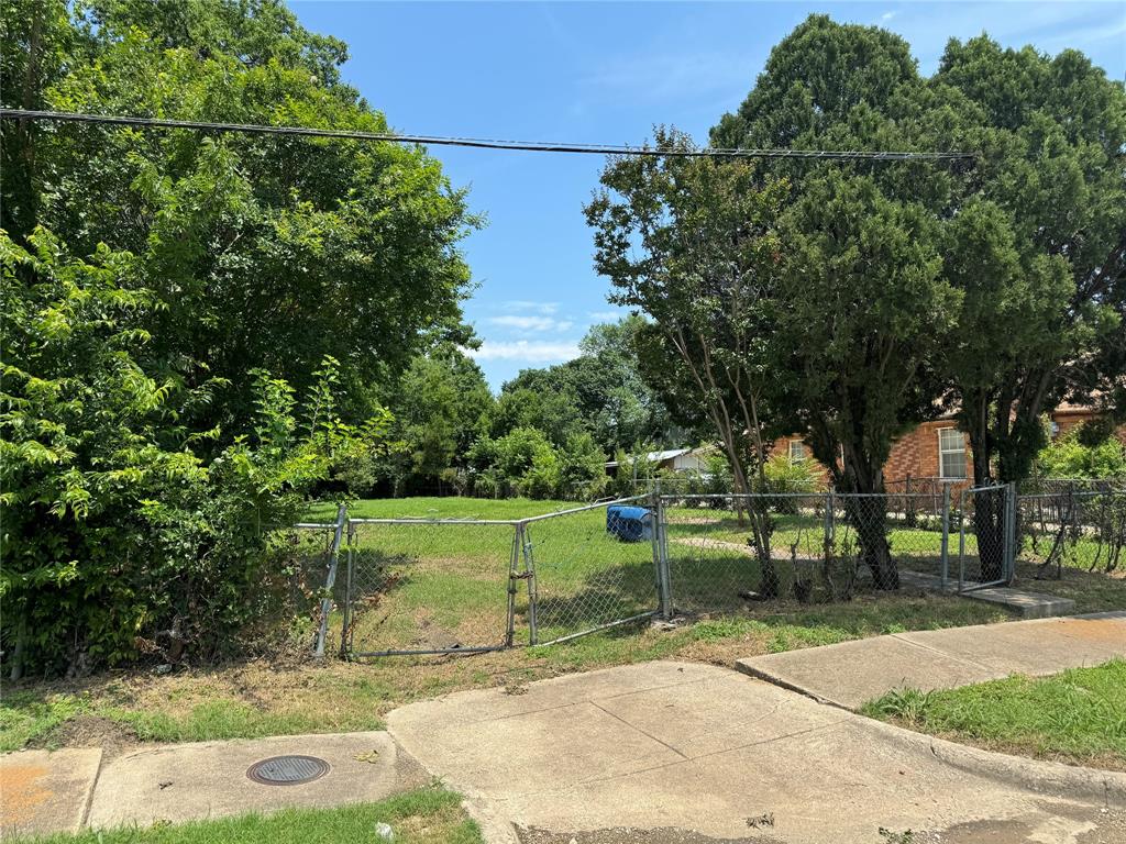 Nice cleared lot 50x150.