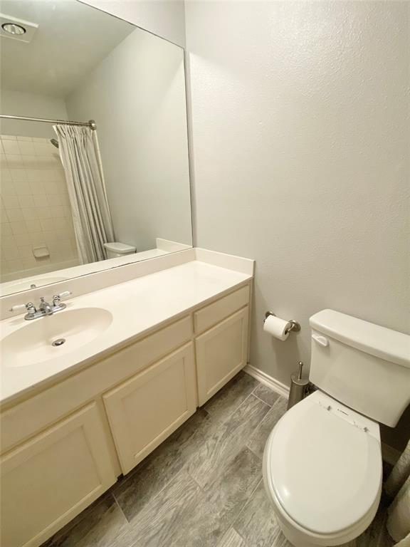 Wellington Place I Condos - Residential Lease