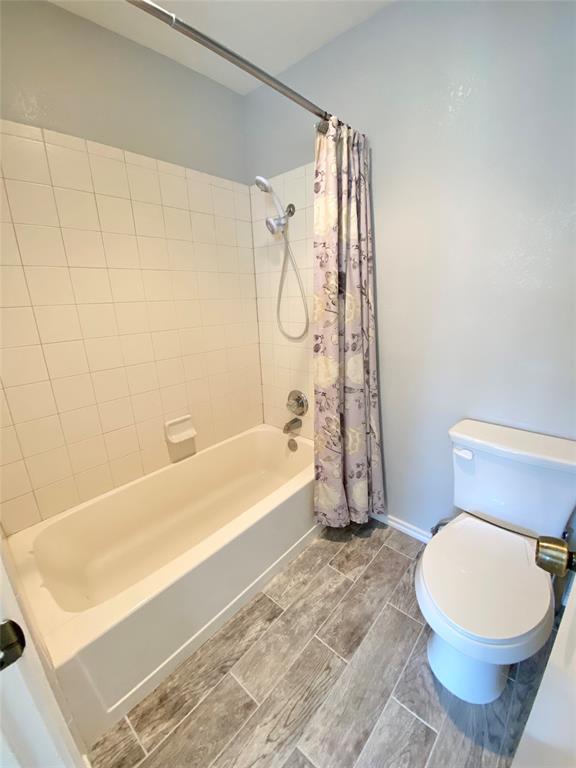 Wellington Place I Condos - Residential Lease