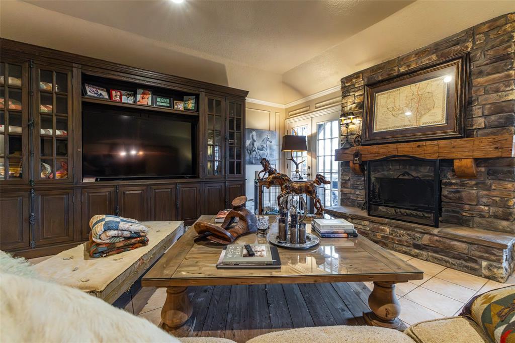 Horseshoe Nail Ranch - Residential