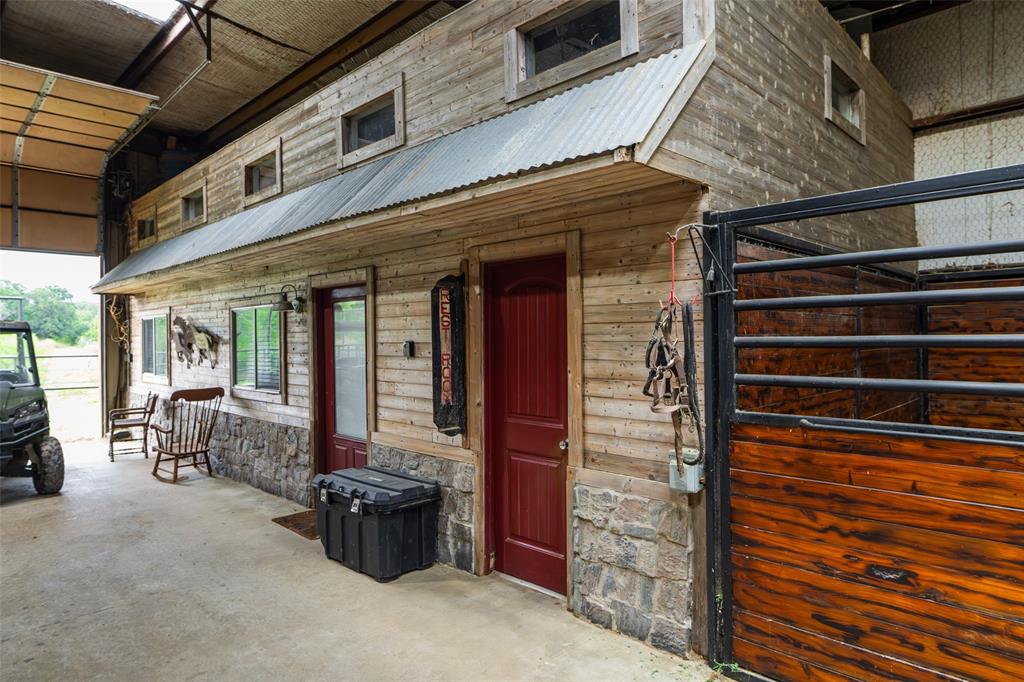 Horseshoe Nail Ranch - Residential
