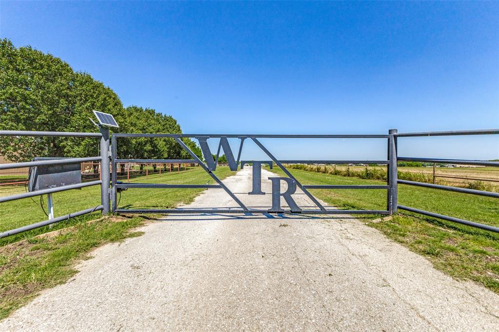 Horseshoe Nail Ranch - Residential