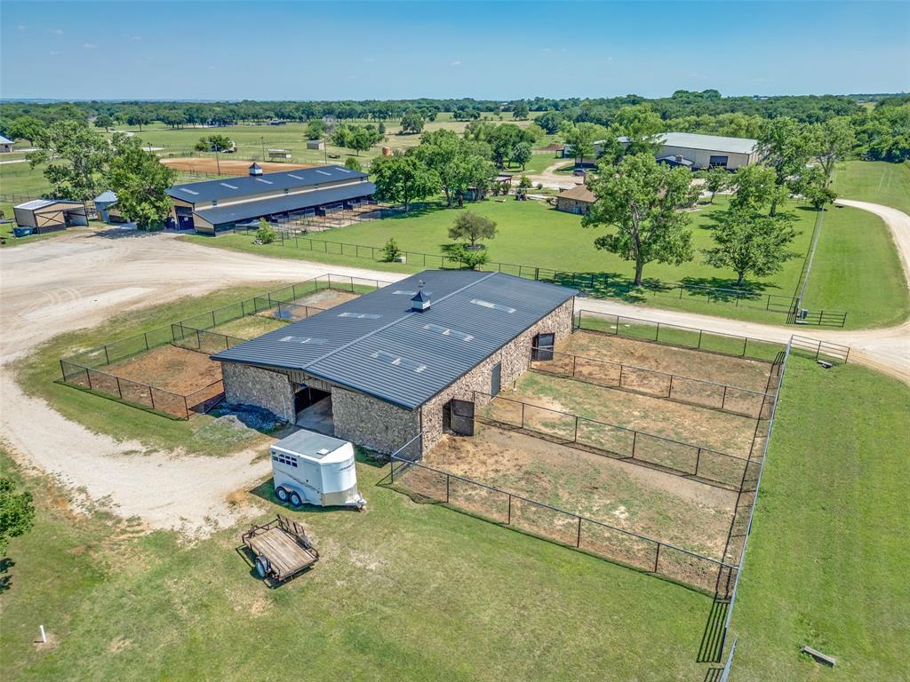 Horseshoe Nail Ranch - Residential