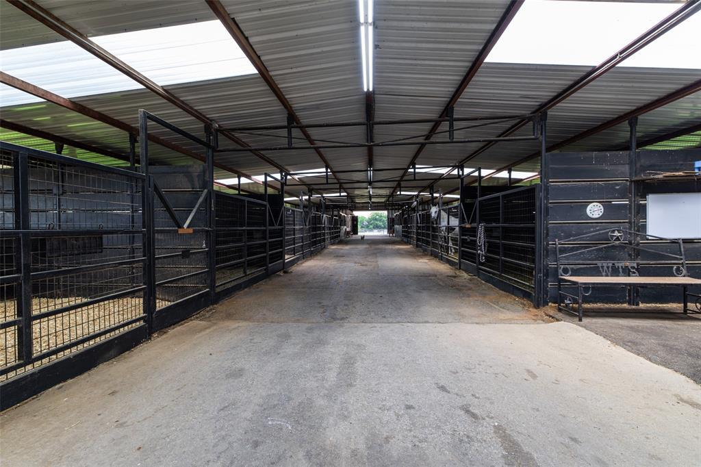 Horseshoe Nail Ranch - Residential