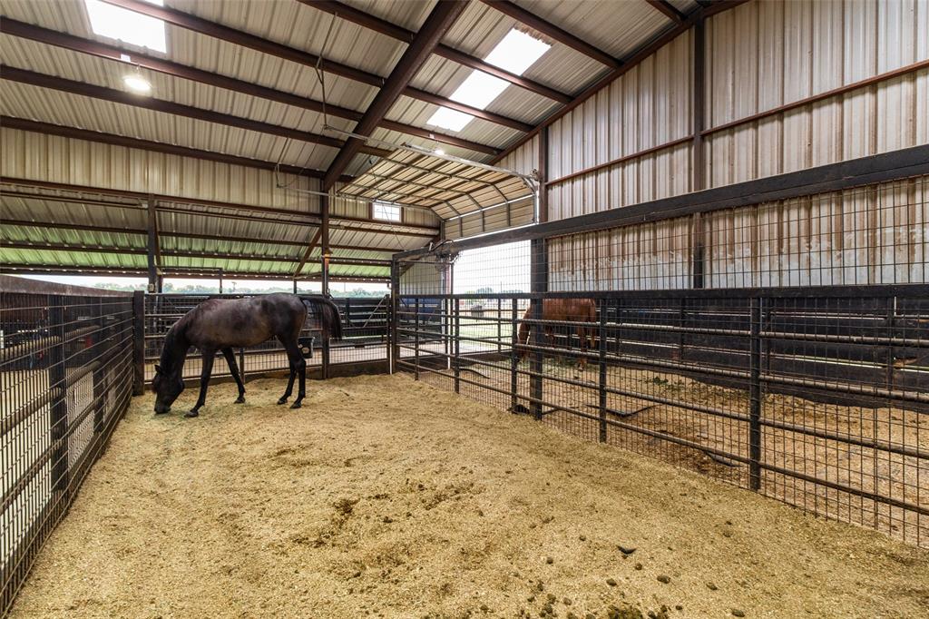 Horseshoe Nail Ranch - Residential