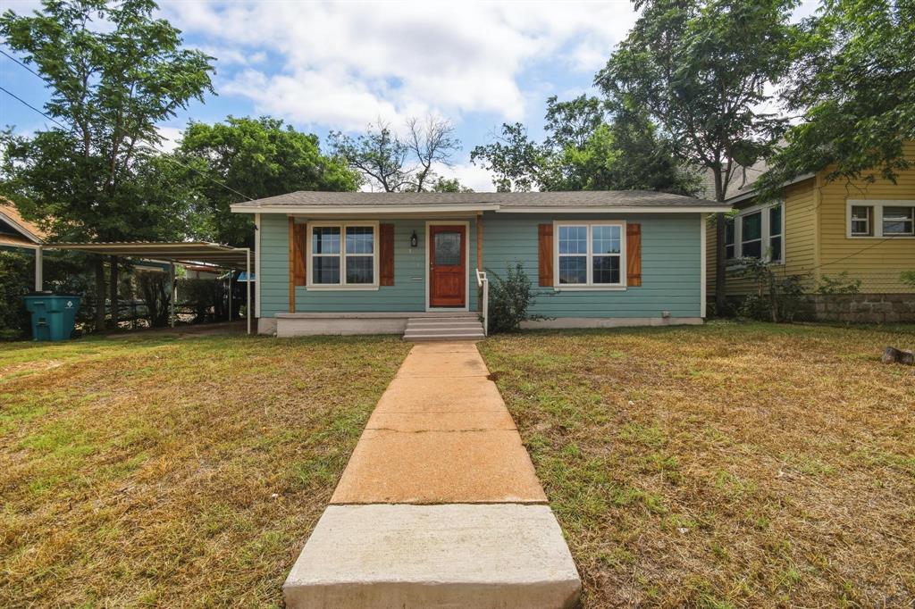 Completely renovated 3-bed, 2-bath move-in-ready home in Coleman. The big-ticket items are done: new roof, new HVAC, new PEX plumbing, new sewer lines, and brand-new windows throughout for better efficiency and lower utility bills. A new gas tankless water heater provides endless hot water. 
The kitchen was fully gutted and remodeled with a new stainless steel range and fixtures. Two full bathrooms, including a remodeled primary bath with a walk-in shower and clawfoot tub
New flooring, fresh interior and exterior paint, new fans, light fixtures, outlets, and laundry hookups throughout. Large private backyard and a covered 2-car carport. Close to schools, dining, shopping, and medical facilities. Every major system is already replaced, so there's nothing to do but move in.