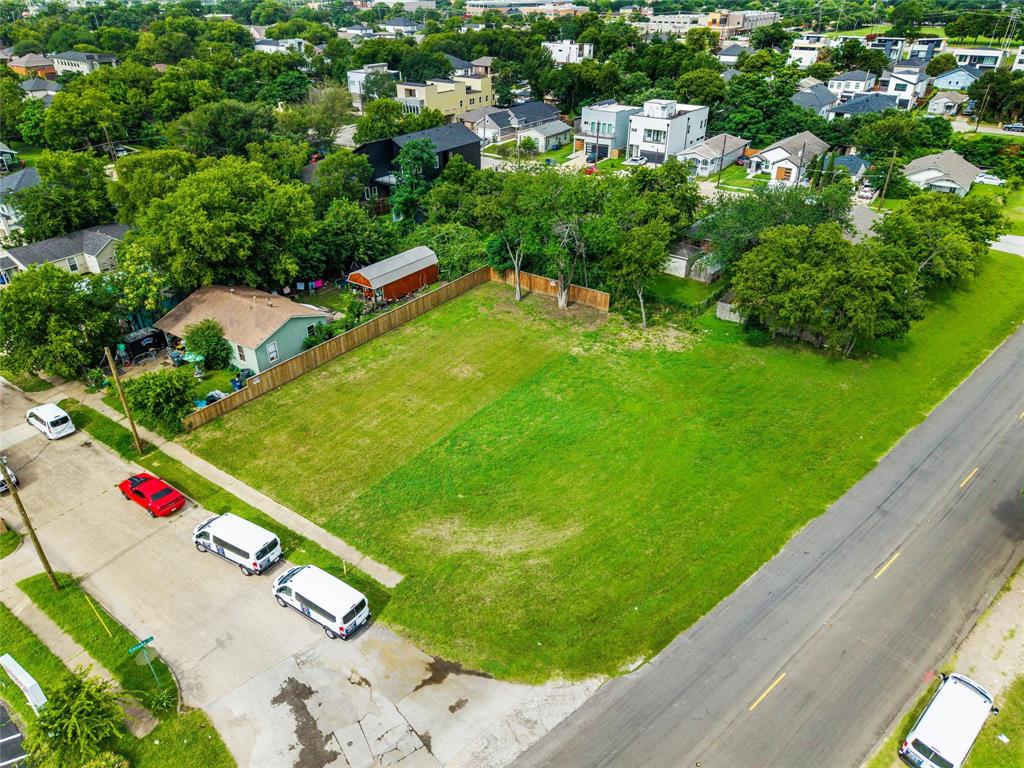 Roosevelt Manor 1st Inst - Land