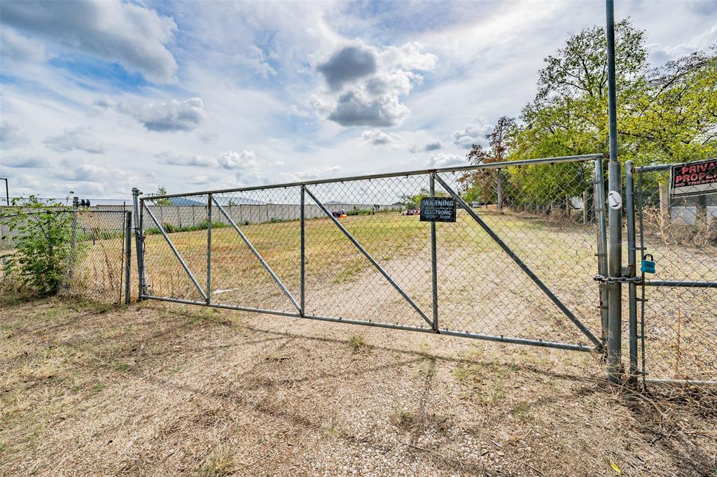 STRICKLAND, DAVID SURVEY ABSTRACT 1376 TRACT 39B01 - Land
