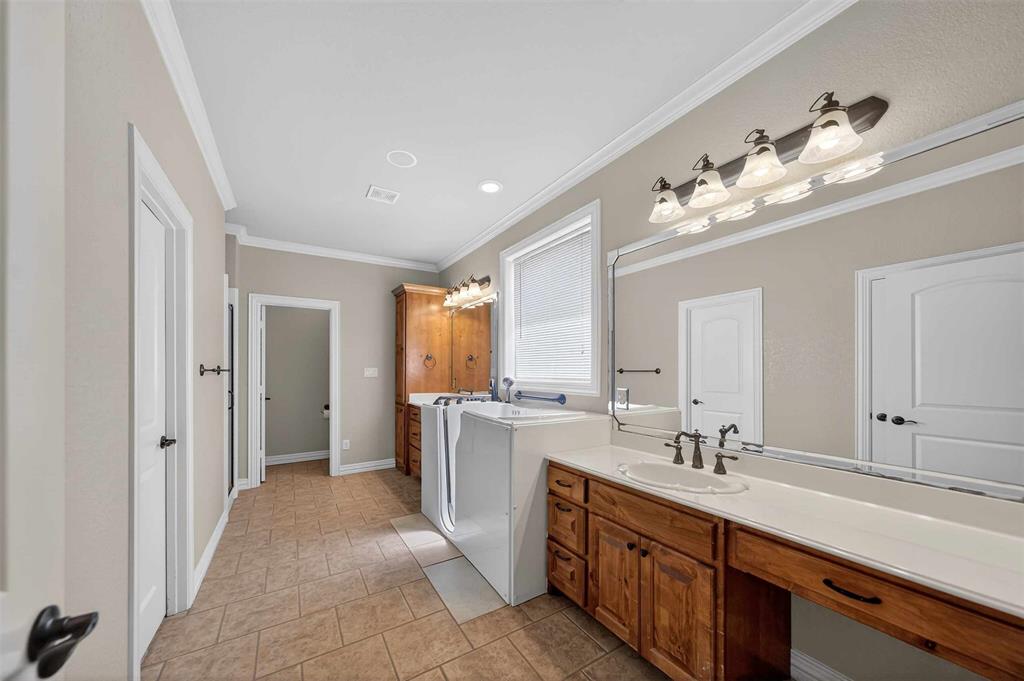 Kingswood Place - Residential