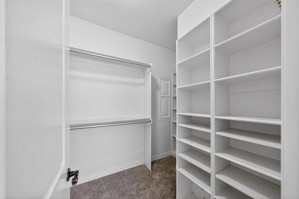 Kingswood Place - Residential
