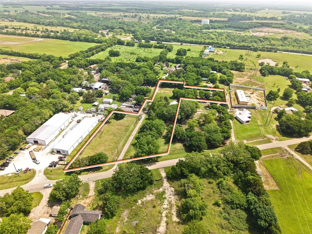 Southeast Sherman Development Opportunity – 2.88 Acres Total – City Utilities Available

Listing address is used for location reference. Property includes multiple parcels with frontage along South First Street. Seller currently occupies adjacent parcels with a separate address. Buyer to verify legal description, parcel boundaries, and address assignment with the City of Sherman and Grayson County Appraisal District.

Multiple parcels offered together totaling 2.88 acres in southeast Sherman Texas ready for your next development. Property offers city water and city sewer availability plus electric nearby and available making it a strong fit for future residential infill small multi lot concepts or other city approved development plans. Buyer to verify intended use zoning and utility taps. Convenient access to major streets local amenities and growing areas of Sherman. Tucked into a convenient corner of southeast Sherman this 2.88 acre assemblage feels like a blank canvas waiting for something special. With room to breathe and the flexibility that comes with multiple tracts this is the kind of setting where a new neighborhood or fresh vision can take shape.

Parcel Breakdown Sold Together

Parcel ID 166908 – 1.94 acres
The largest tract in the offering providing the primary footprint for development layout and flexibility. This lot runs along First Street with approximately 299 feet of road frontage.

Parcel ID 166912 – 0.56 acres
A complementary tract that helps expand overall frontage and usable area and supports a multi parcel development concept.

Parcel ID 166906 – 0.38 acres
Additional acreage to complete the assemblage and maximize total site potential.