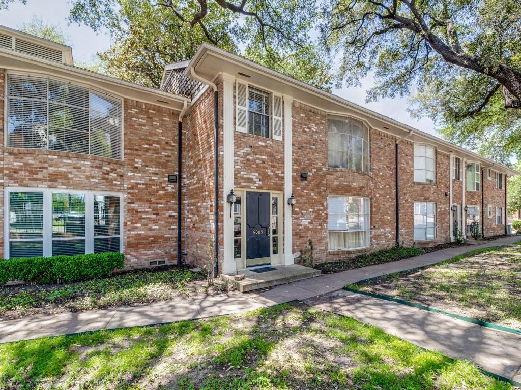 Tanglewood Twnhms Condos - Residential