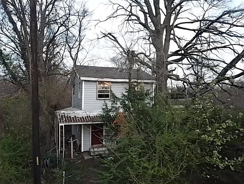 Property is located near Lake Tawakoni.