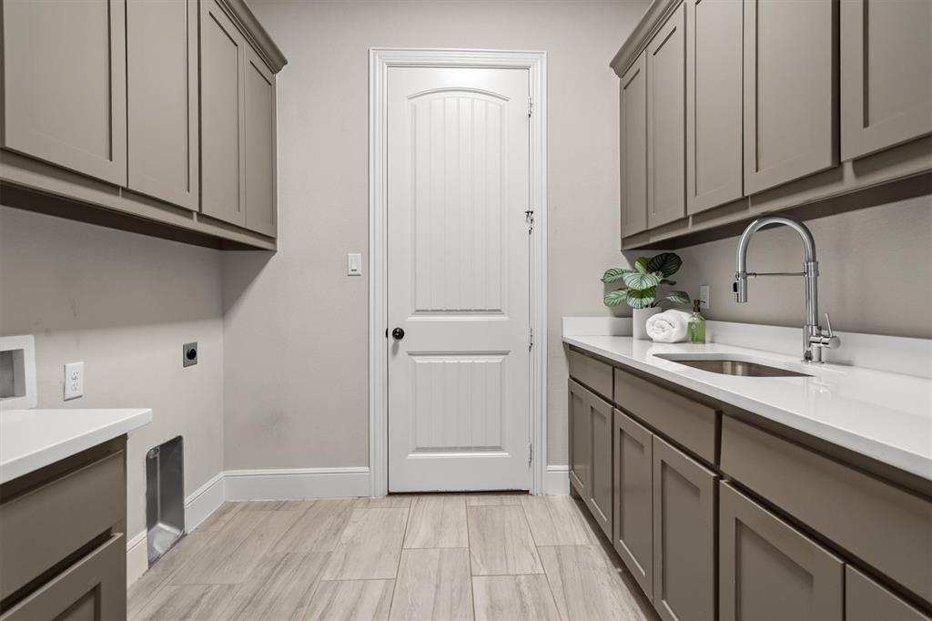 The Oaks Ph One - Residential