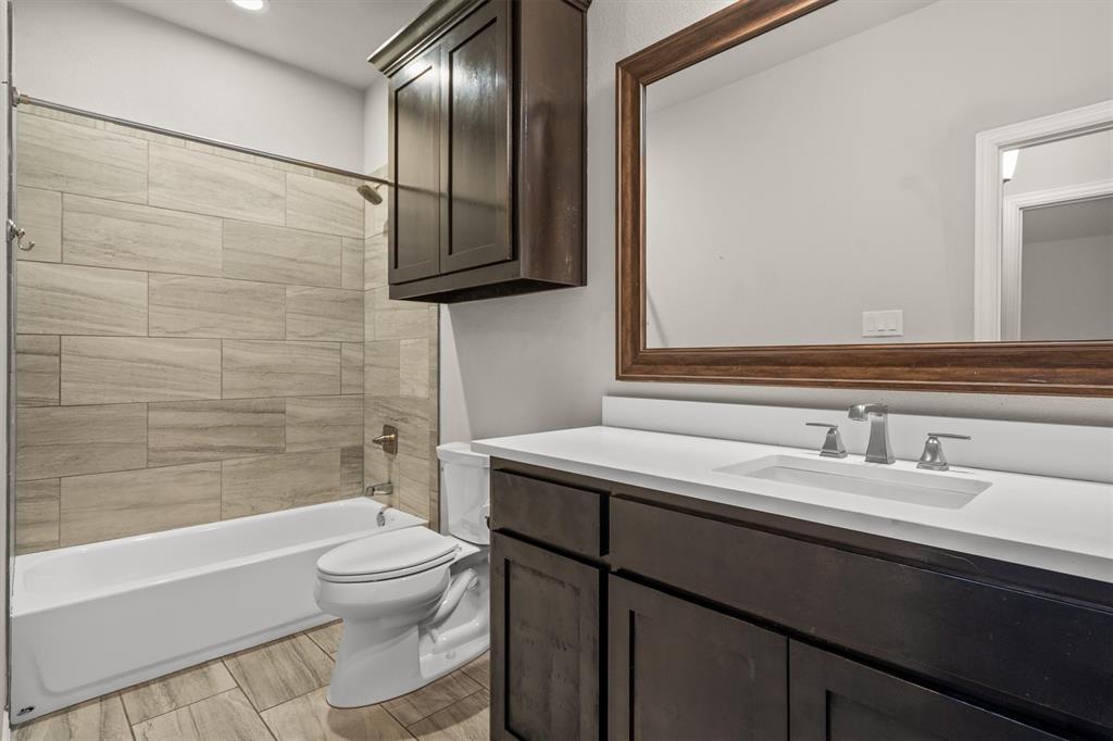 The Oaks Ph One - Residential