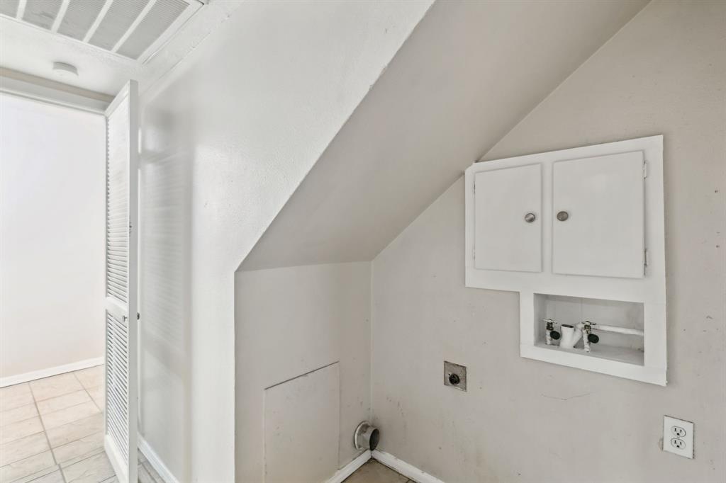 Druid Hills 02 - Residential Lease