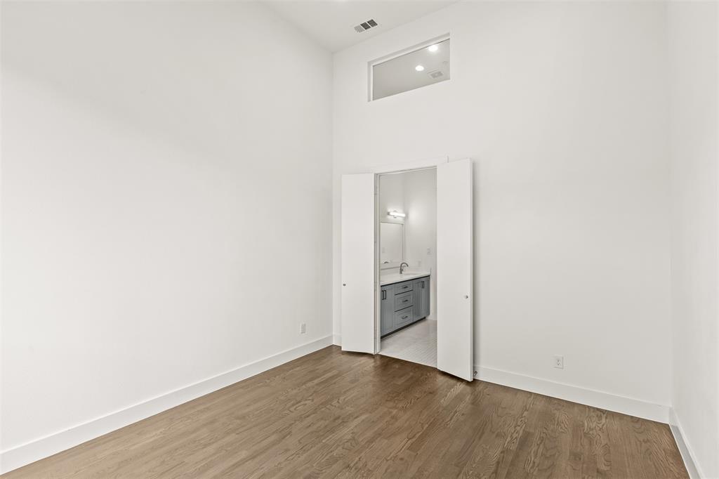 Calvin Condo - Residential