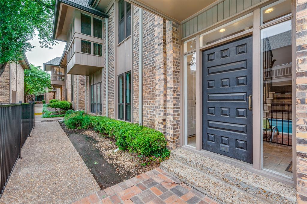 Royal Lane Condos 5800 - Residential