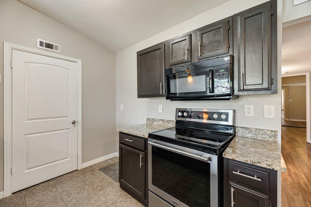 Colony 25 - Residential