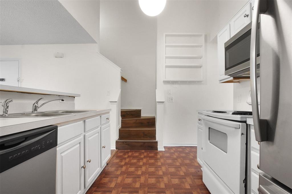 Emily Lane Condo - Residential