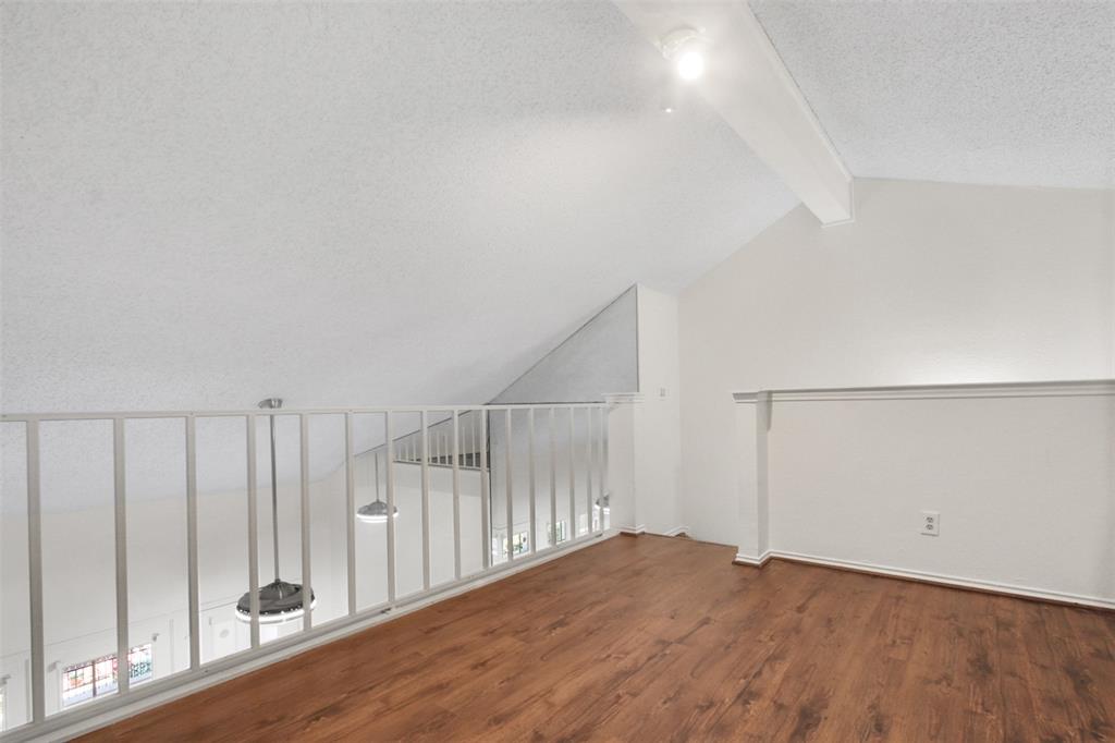 Emily Lane Condo - Residential