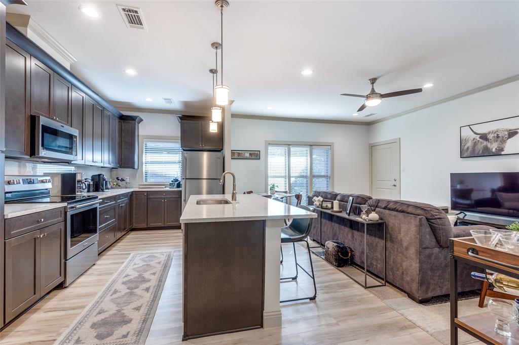 Royal Lane Condo 5800 - Residential