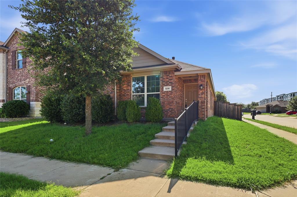 Hillstone Pointe Wes - Residential