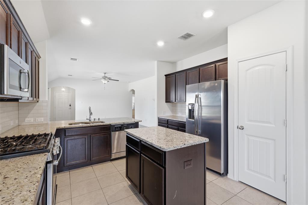 Hillstone Pointe Wes - Residential