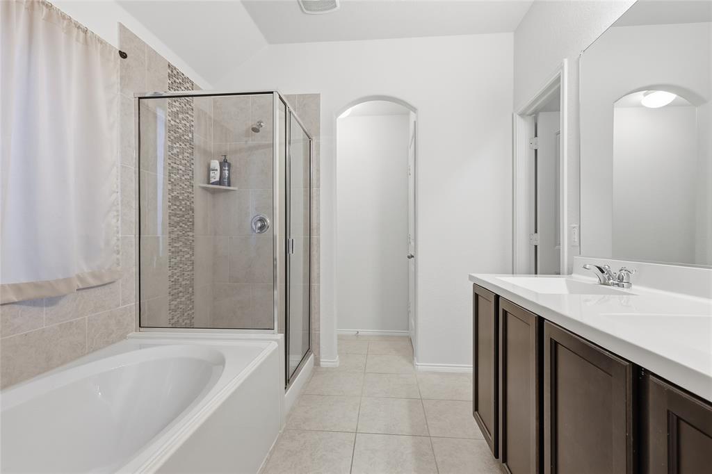 Hillstone Pointe Wes - Residential