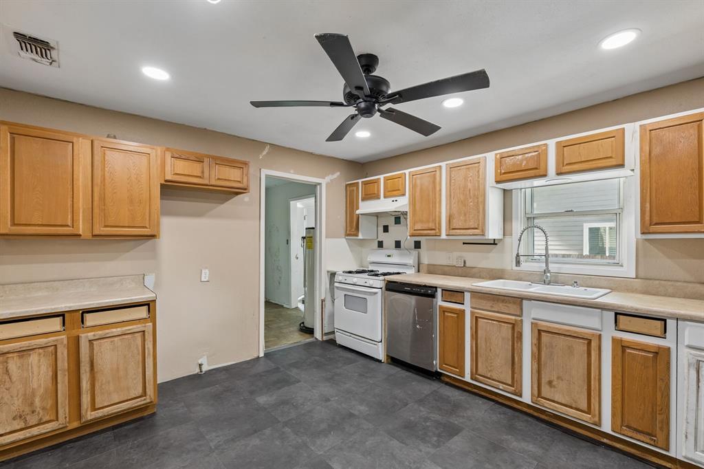 Daniel J J Add - Residential