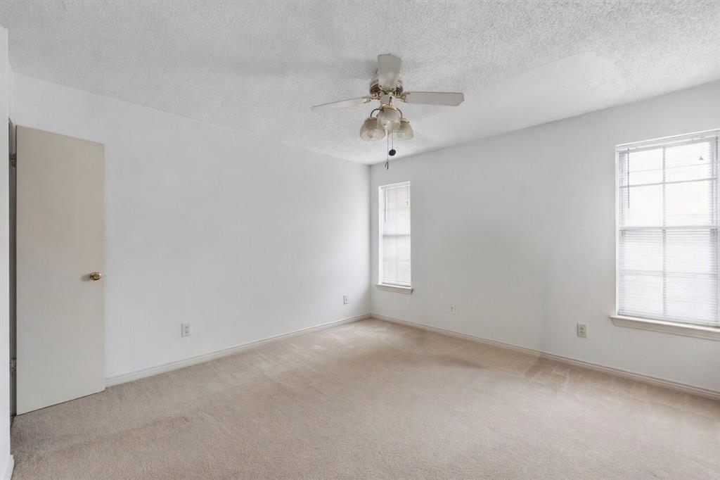 Woodhaven Twnhs Rev - Residential