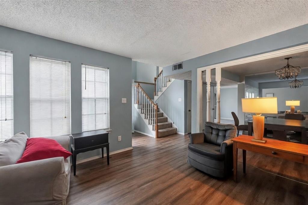 Woodhaven Twnhs Rev - Residential