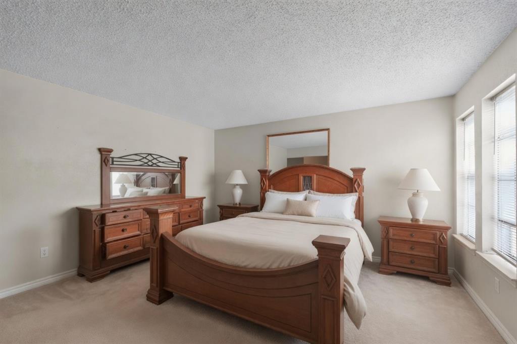 Woodhaven Twnhs Rev - Residential