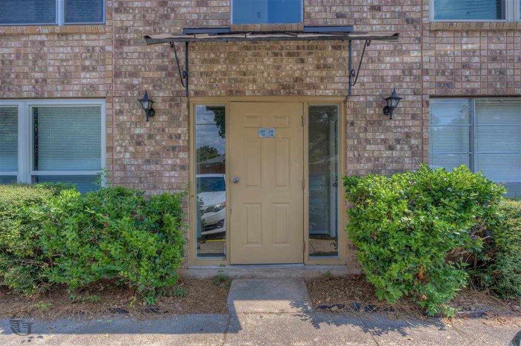 East Kings Court Bldg 10 - Residential