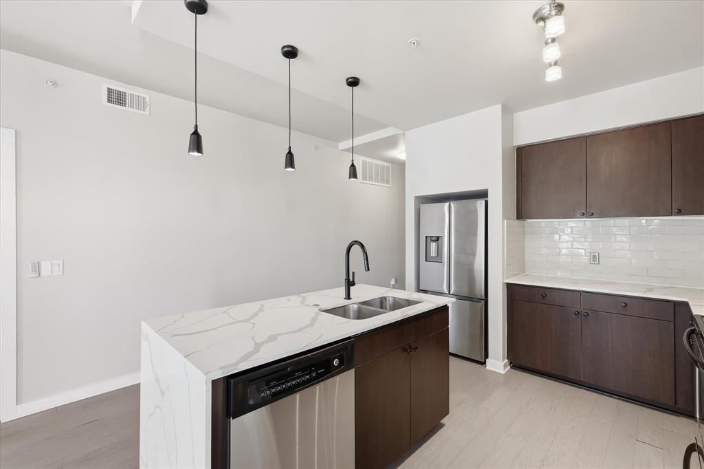 Alix Condos - Residential