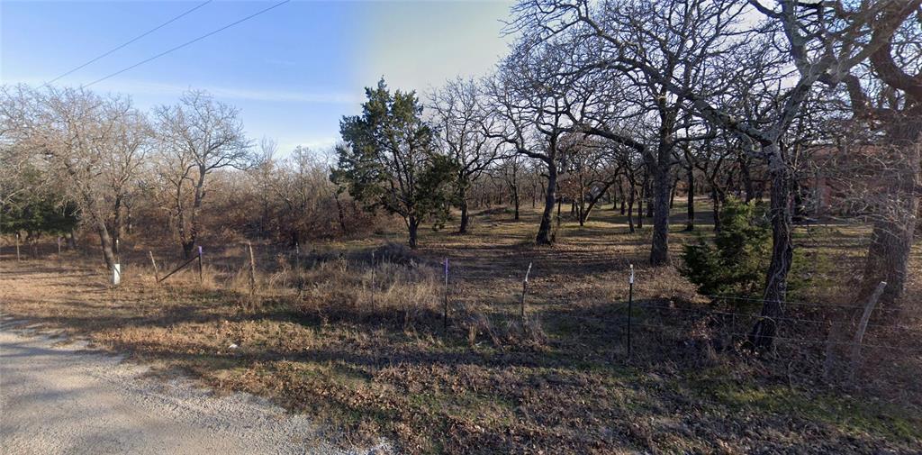 Looking for a beautiful piece of Texas land to build your dream home or place a mobile home? Check out this heavily wooded 2-acre tract in Mineral Wells!


? Unrestricted Property
? Water Available at the Road
? Electricity Available at the Road
? Mobile Homes Allowed
