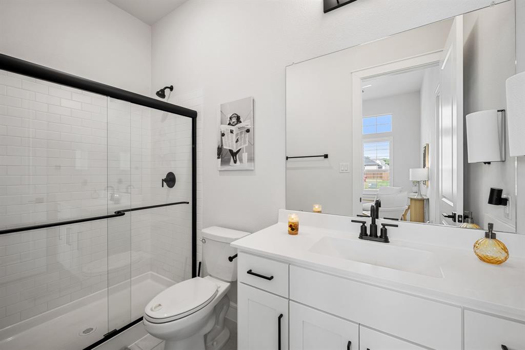 Lincoln Pointe - Residential