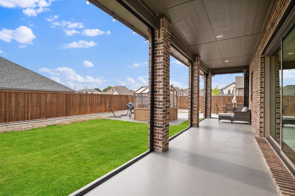 Lincoln Pointe - Residential