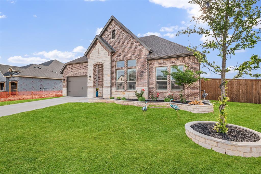Lincoln Pointe - Residential