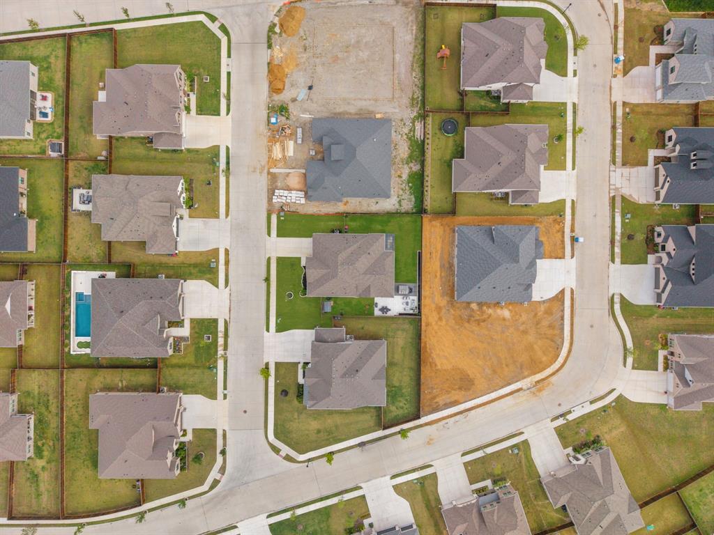 Lincoln Pointe - Residential