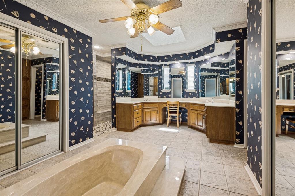 Mc Kamy Lakes Estates - Residential