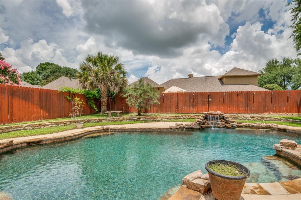 Mc Kamy Lakes Estates - Residential