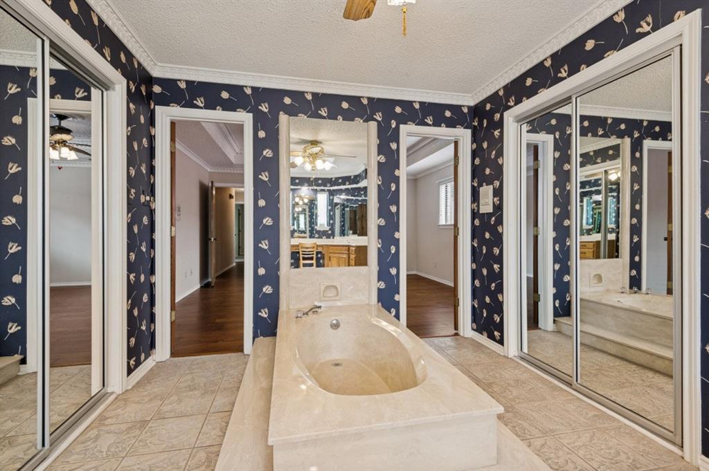 Mc Kamy Lakes Estates - Residential