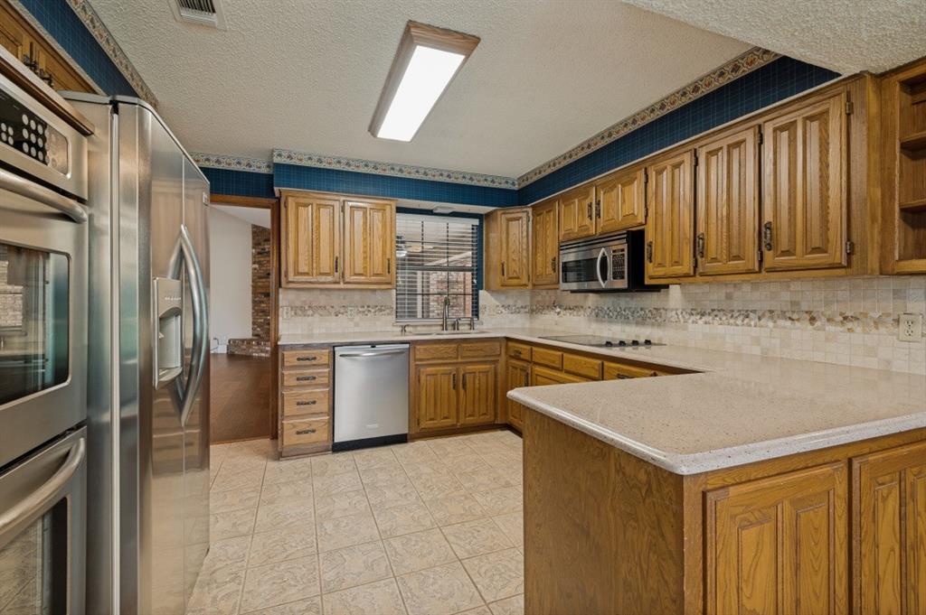 Mc Kamy Lakes Estates - Residential