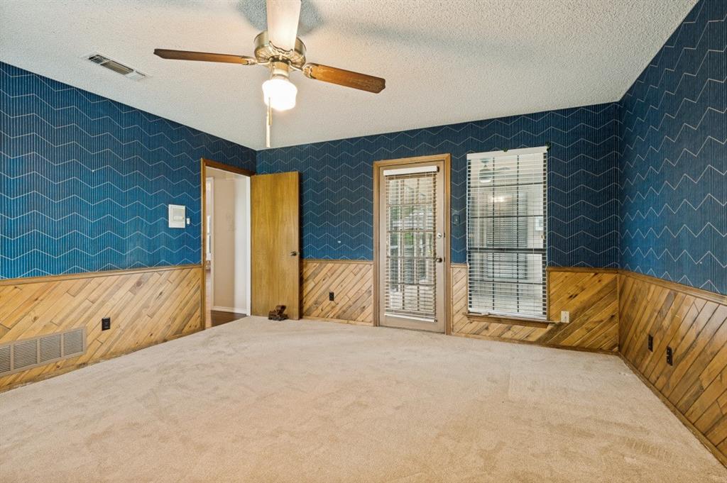 Mc Kamy Lakes Estates - Residential