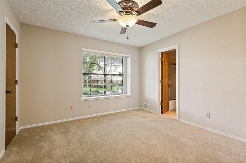 Mc Kamy Lakes Estates - Residential