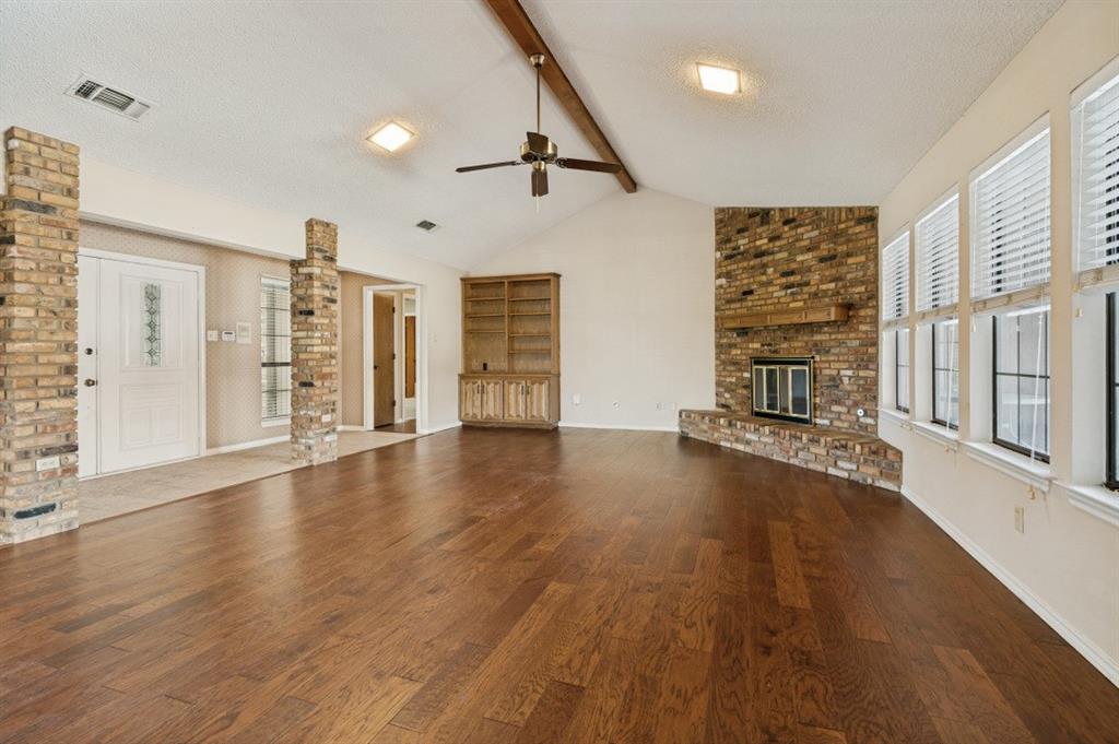 Mc Kamy Lakes Estates - Residential