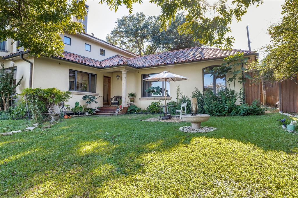 Daniels Ed W - Residential