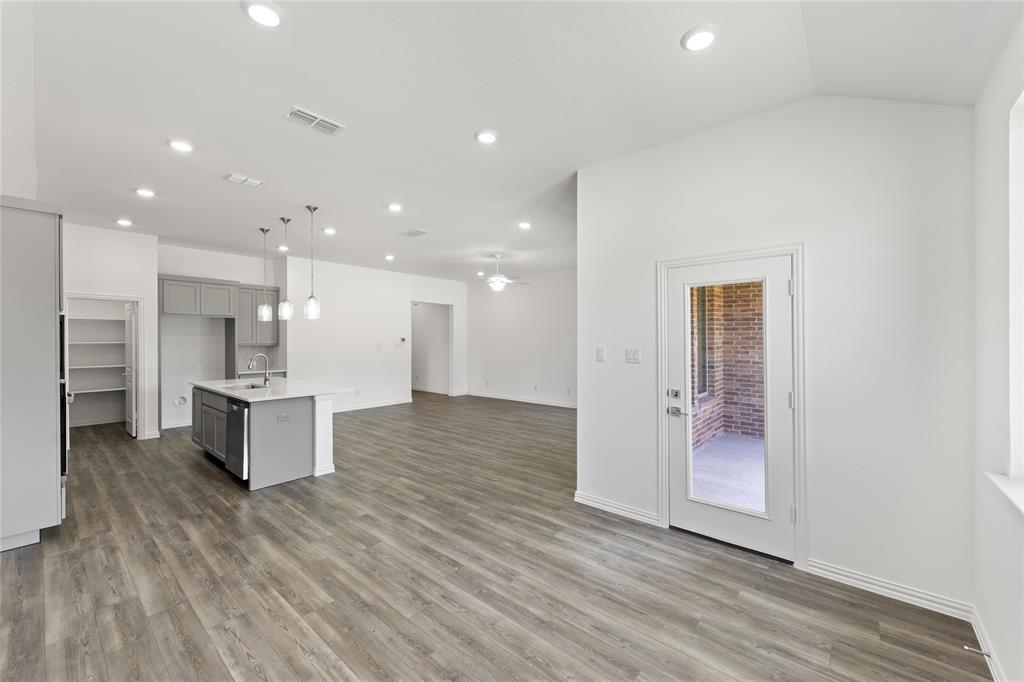 Willow Springs - Residential
